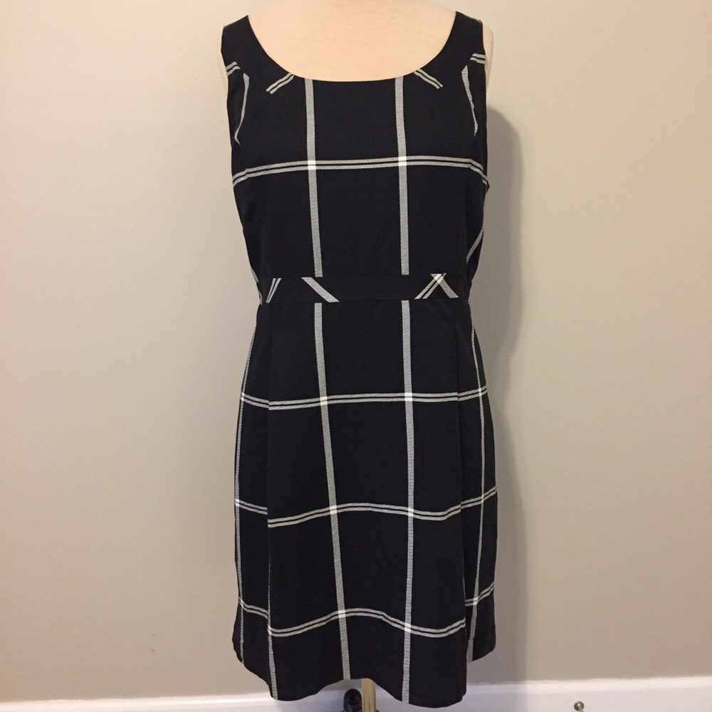 Gap windowpane check lined dress